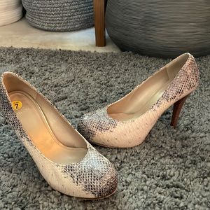Stuart weitzman platform heels